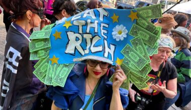 Rollicking Protest Against Bezos's Met Gala Erupts in Manhattan