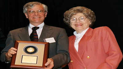 <p>The one donation made a New York medical school tuition-free forever. Image credit - Wikimedia</p> A 93-year-old widow gave $1 billion to a Bronx medical school, and future doctors may never see tuition bills again