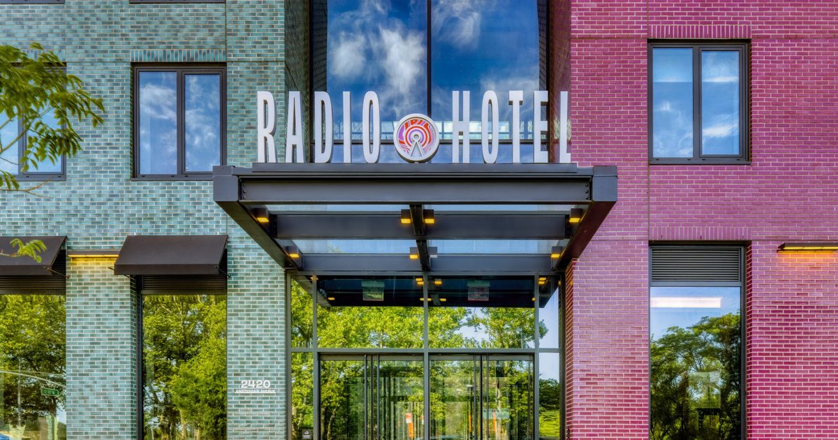 Radio Hotel review - The Manual