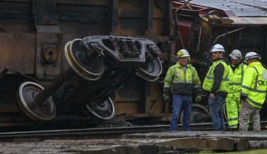 North Toledo street still closed after overnight train derailment