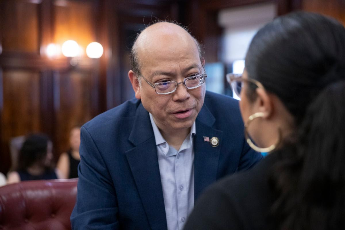 CM Wong calls on Mamdani, Dept. of Finance to delay trash bin reimbursement deadline – QNS