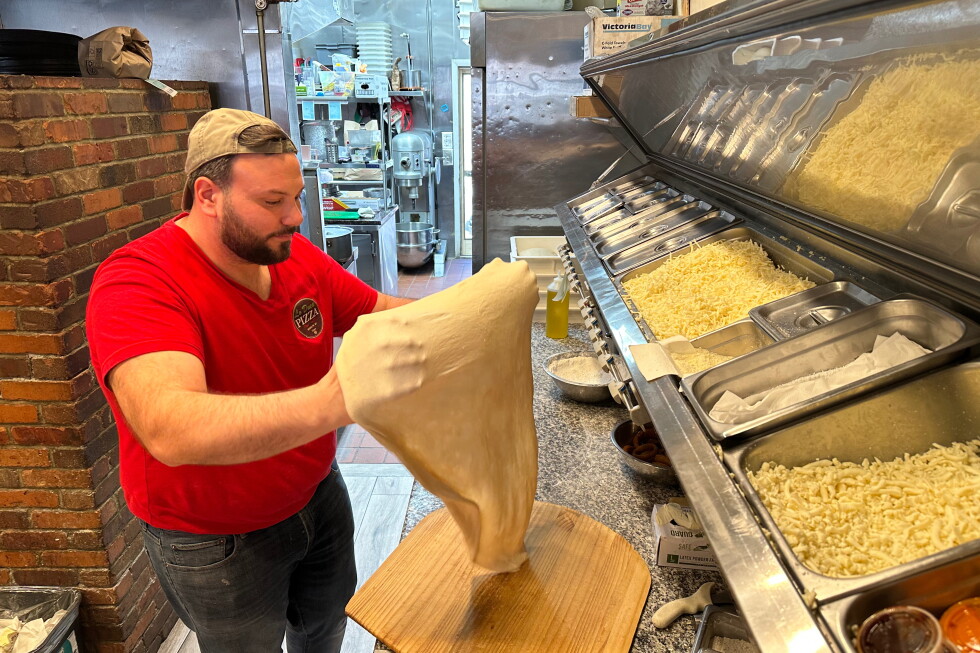 How a new law could change New York's pizzas and bagels