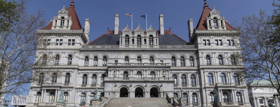 NY Lawmakers Approve Final Budget That Includes Second-Home Tax