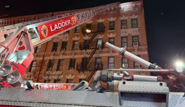Manhattan apartment fire kills 3, critically injures 5 in Inwood
