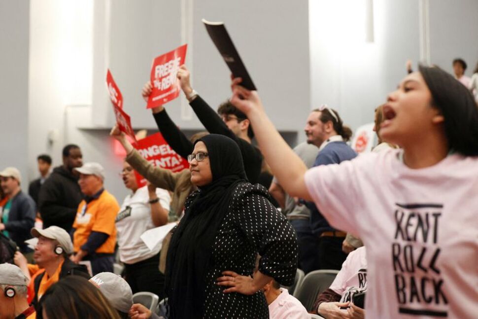 New York Mayor Mamdani's 'Freeze the Rent' Promise Survives a Noisy Vote