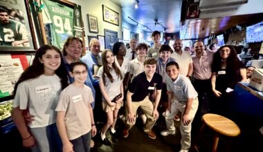 Volunteers for the fundraiser helped the evening go smoothly, according to co-organizers Penney Santo and Karen Macaluso. Photo: Arthur De Gaeta/Eagle Urban Media