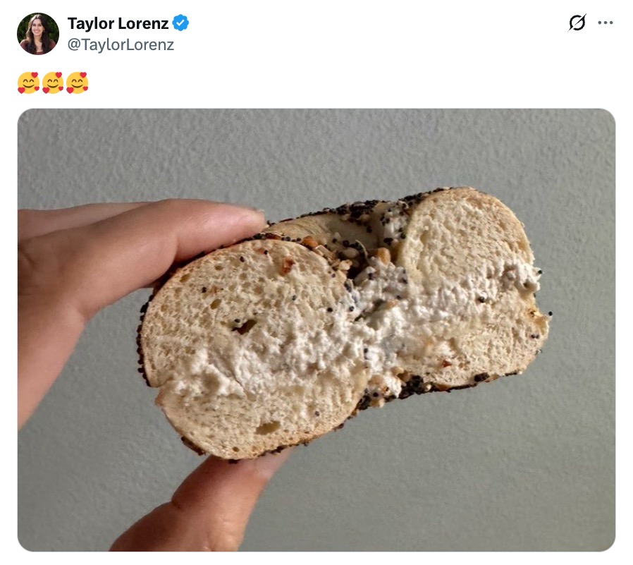 Taylor Lorenz posts a photo of a bagel on X.
