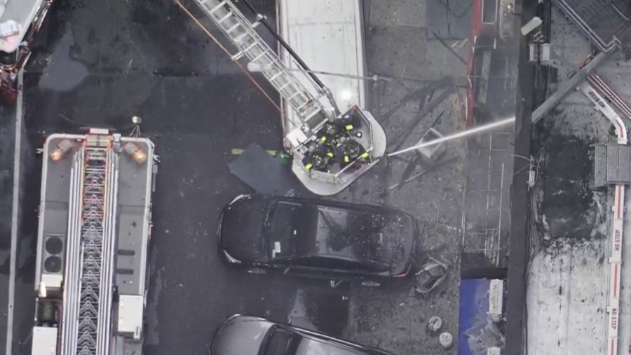 Three-alarm fire breaks out in Midtown Manhattan: FDNY