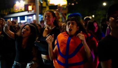New York Is Buzzing With Watch Parties for the Knicks’ NBA Finals Games