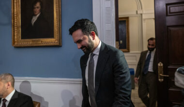 Mamdani Is Under Pressure to Act Amid Slowing Job Growth in New York