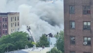 News 12 | Bronx | Massive Clouds Of Smoke Take Over Neighborhood As Blaze Erupts At Melrose Home