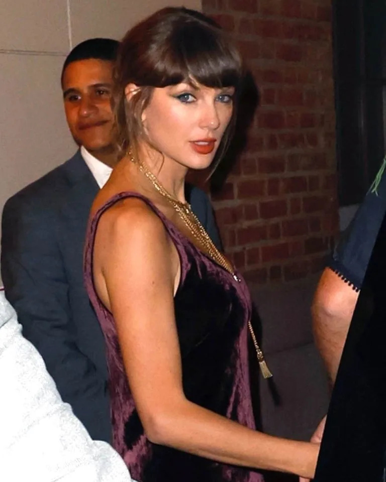 Taylor Swift leaving dinner at The Eighty SixCredit: T.JACKSON / BACKGRID