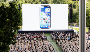 Why Apple’s A.I. Upgrade for Siri Won’t Be Available in Europe