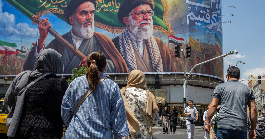 Iran War Live Updates: Trump Says Iran Downed U.S. Helicopter Over Hormuz and Vows to Retaliate