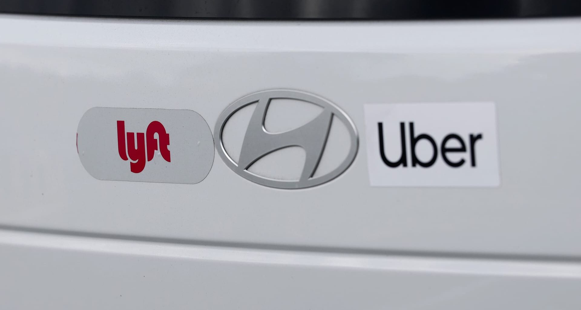 Lyft, Uber sue New York City to block driver retention law