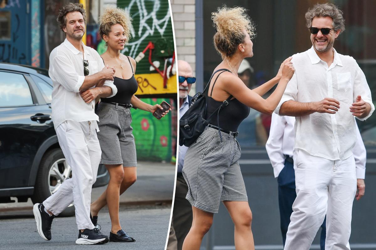 Joshua Jackson, model Olivia Burgess spark dating rumors with NYC outing