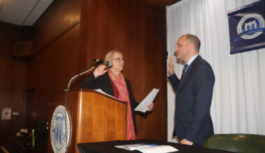 Dan Antonelli, Esq. being sworn in as president of the Brooklyn Bar Association by Hon. Nancy T. Sunshine, Kings County clerk and commissioner of jurors. Photo: Mario Belluomo/Brooklyn Eagle