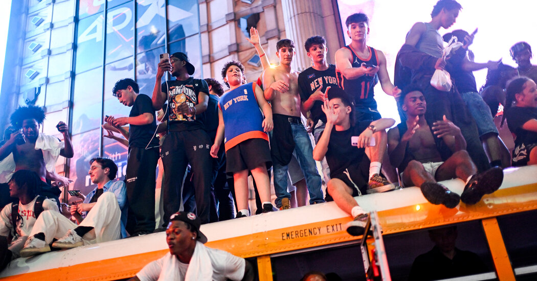 N.Y. Officials Reject Students’ Pleas to Move Exams for Knicks Parade