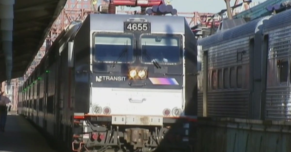 NJ Transit: Wire issues cause up to 60-minute delays at Penn Station