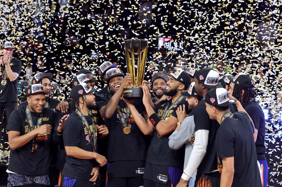 San Antonio Spurs v New York Knicks: Emirates NBA Cup - Final