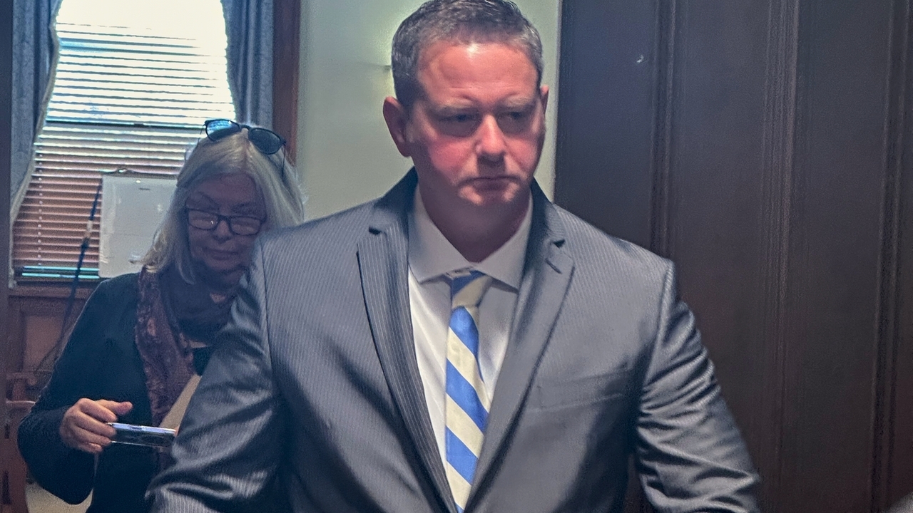 Ex-NY trooper sentenced to at least 2½ years in prison in chase that killed 11-year-old girl