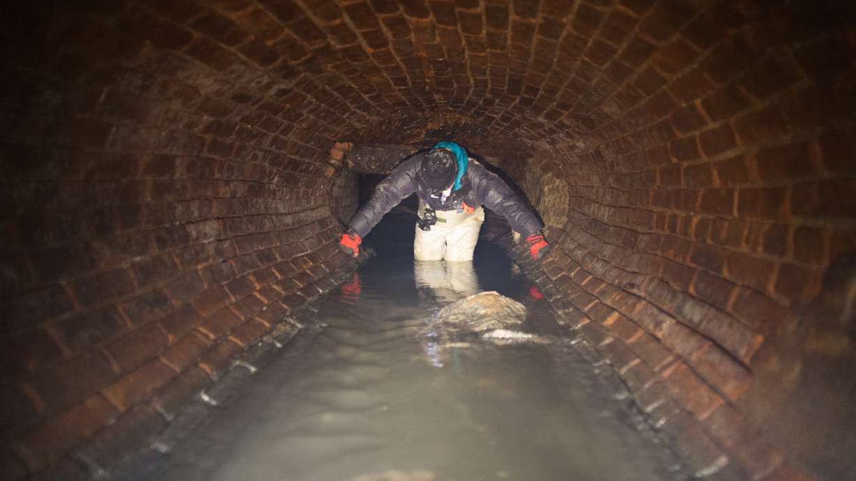 What it's like to go inside New York City's dank, dangerous, bug-filled sewers