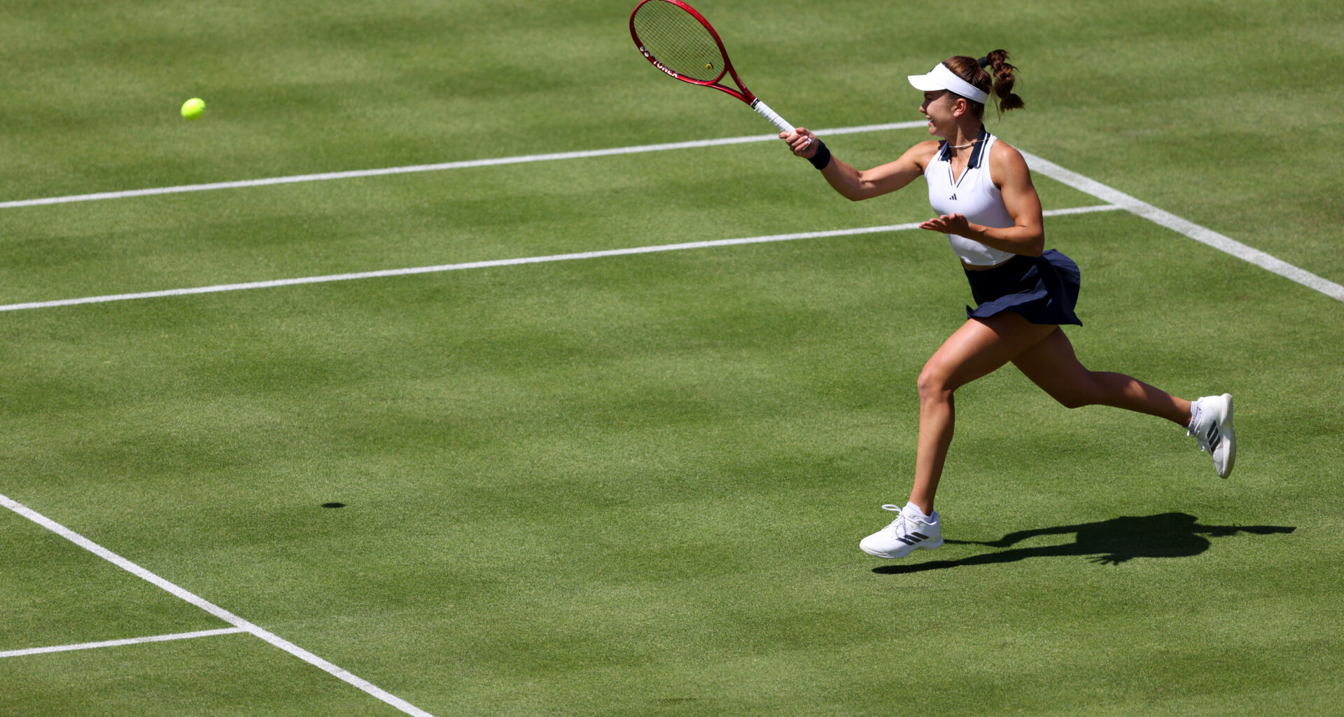 Jovic defeats Eala for second time in three weeks to reach Queen's quarters