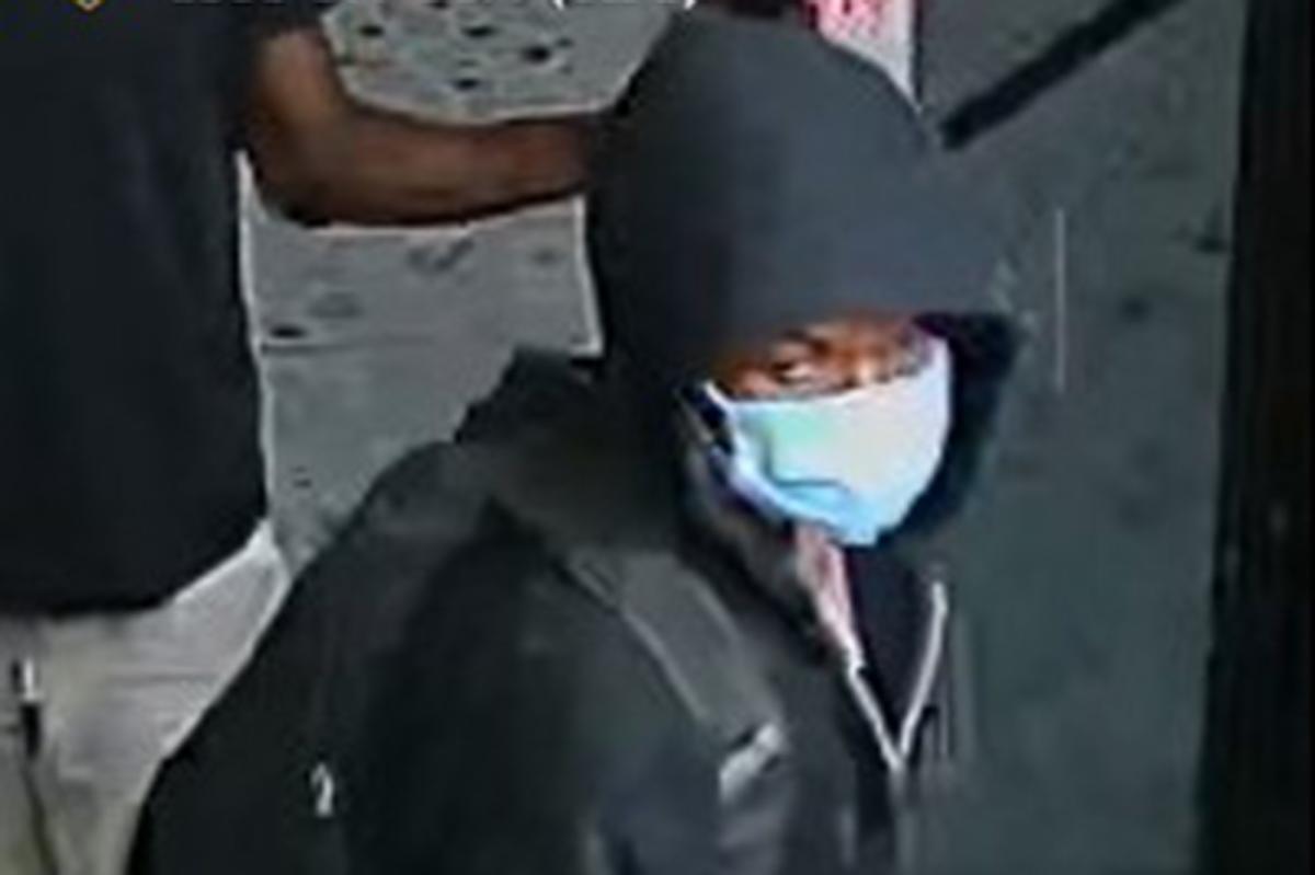 Teen boy grazed in head by masked, hooded gunman who fired into NYC crowd: cops