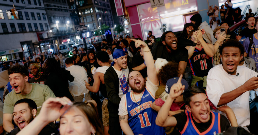 The Knicks’ Game 4 Comeback Was Epic. So Was Their Fans’ Response.