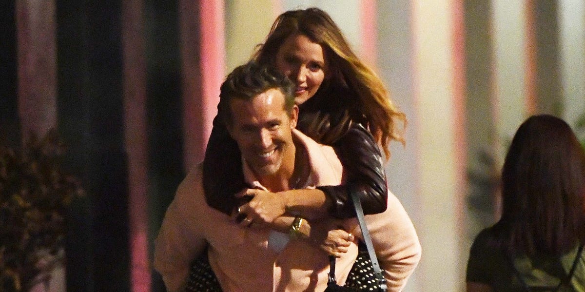 See Ryan Reynolds Give Blake Lively a Piggyback Ride After Their NYC Date Night