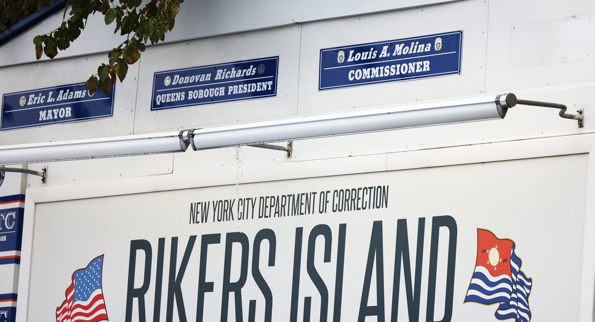 Rikers investigations leader's return sets up battle with correction officers' union