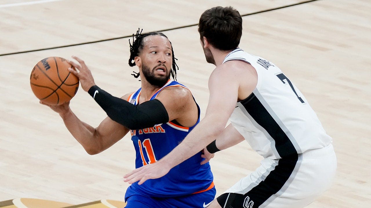 Knicks star Jalen Brunson's sister dunks on critics as New York wins NBA championship