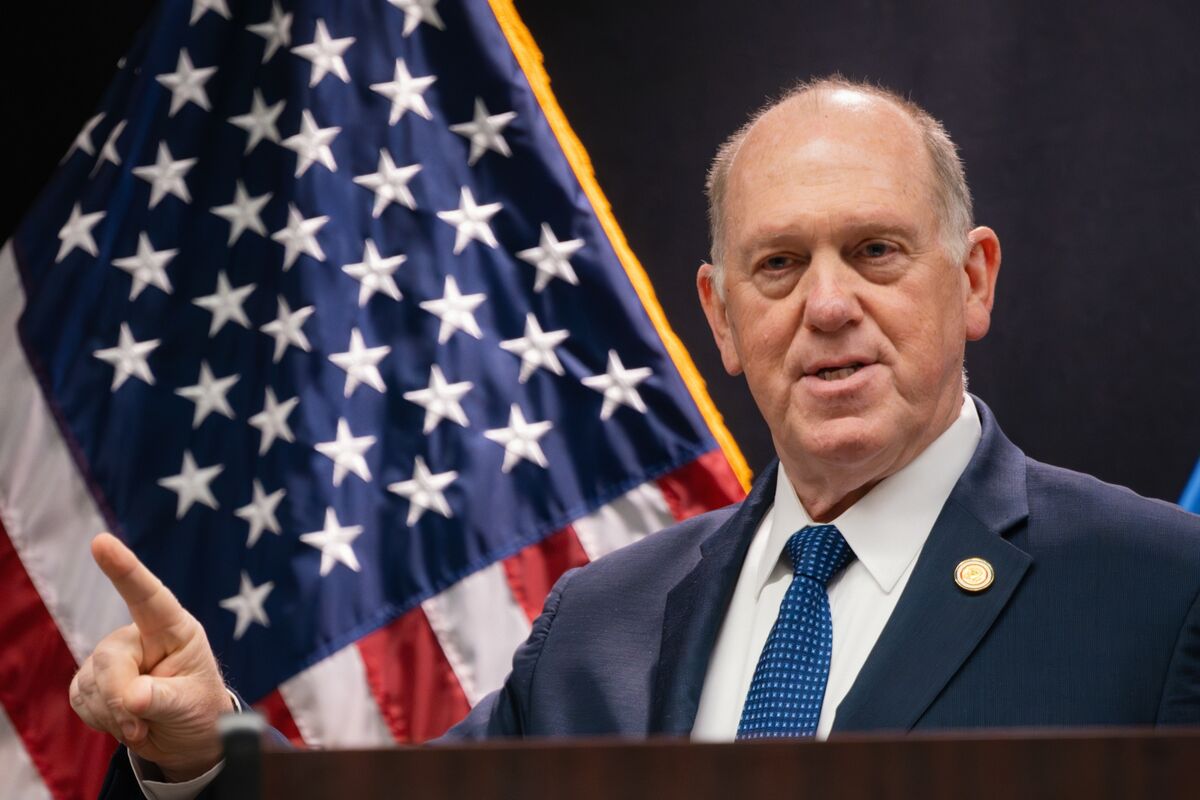 Trump Border Chief Plans ICE Surge in New York City, Warns ‘It’s Coming’