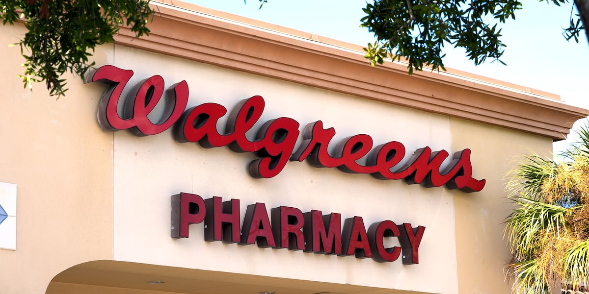 Manhattan Walgreens victimized in gift-card scam