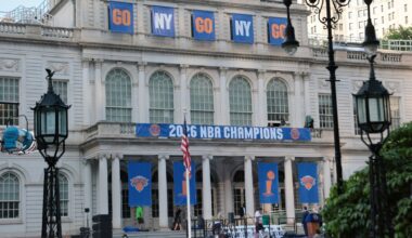 Throngs of Knicks fans surge into Lower Manhattan to witness historic parade