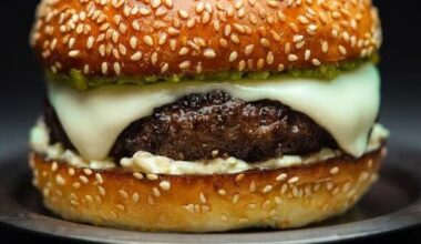 Sip & Guzzle, Nowon and Bar Chimera in NYC Serve Best Burgers in the World According to New Ranking