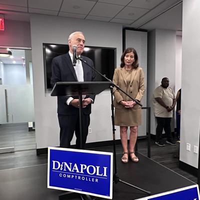 DiNapoli easily wins his first primary challenge in nearly two decades