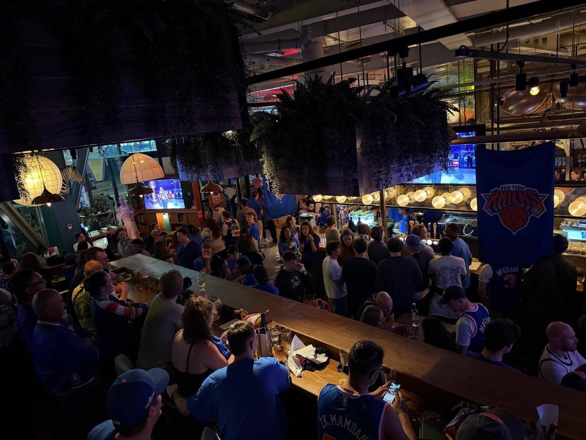 This is how London celebrated the New York Knicks’ NBA championship triumph