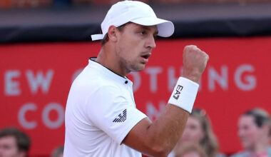 Watch Queen's: Medjedovic in deciding set of quarter-final against Humbert