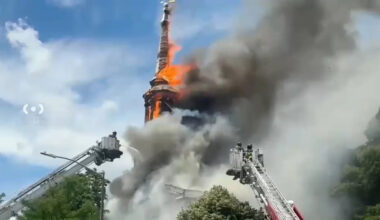 Massive fire breaks out at historic South Bushwick Reformed Church in Brooklyn
