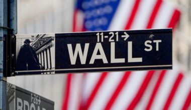 AI Stock Selloff Drags Wall Street Sharply Lower