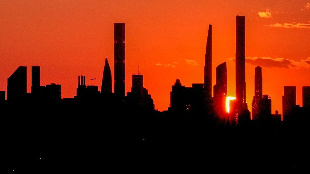 NYC Heat Advisory Comes With Severe Storm Risk