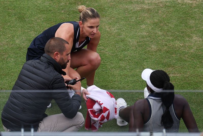 Tennis-Serena out of Queen’s doubles after partner Mboko injured