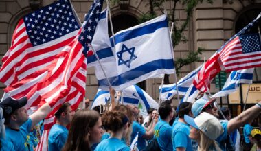 NY leaders join over 50,000 marchers at Israel Day parade boycotted by Mamdani