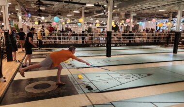 Competitive shuffleboard players slide to victory in Gowanus • Brooklyn Paper