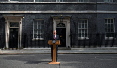 Keir Starmer Resigns as UK Prime Minister