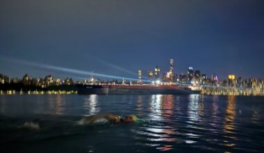Mohamed Lahna completes Manhattan swim to kickstart Triathlon Across America challenge