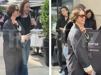 Sarah Paulson and Ella Beatty Had Friendly NYC Outing Weeks Before Tonys, On Video