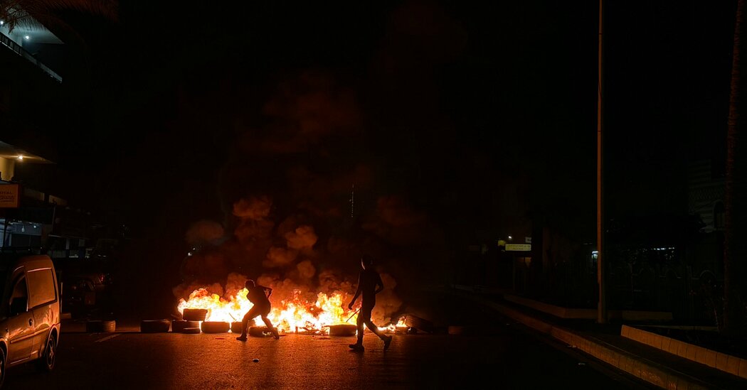 Deal With Israel Divides Lebanese, Fueling Protests in Beirut