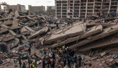 Venezuela Live Updates: Earthquake Death Toll Reaches 1,430 as Rescuers Battle Through Aftershocks